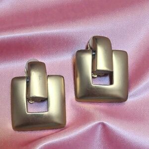 Vintage Matte Gold Tone Door Knocker Clip-on Earrings Square Modernist '80s
